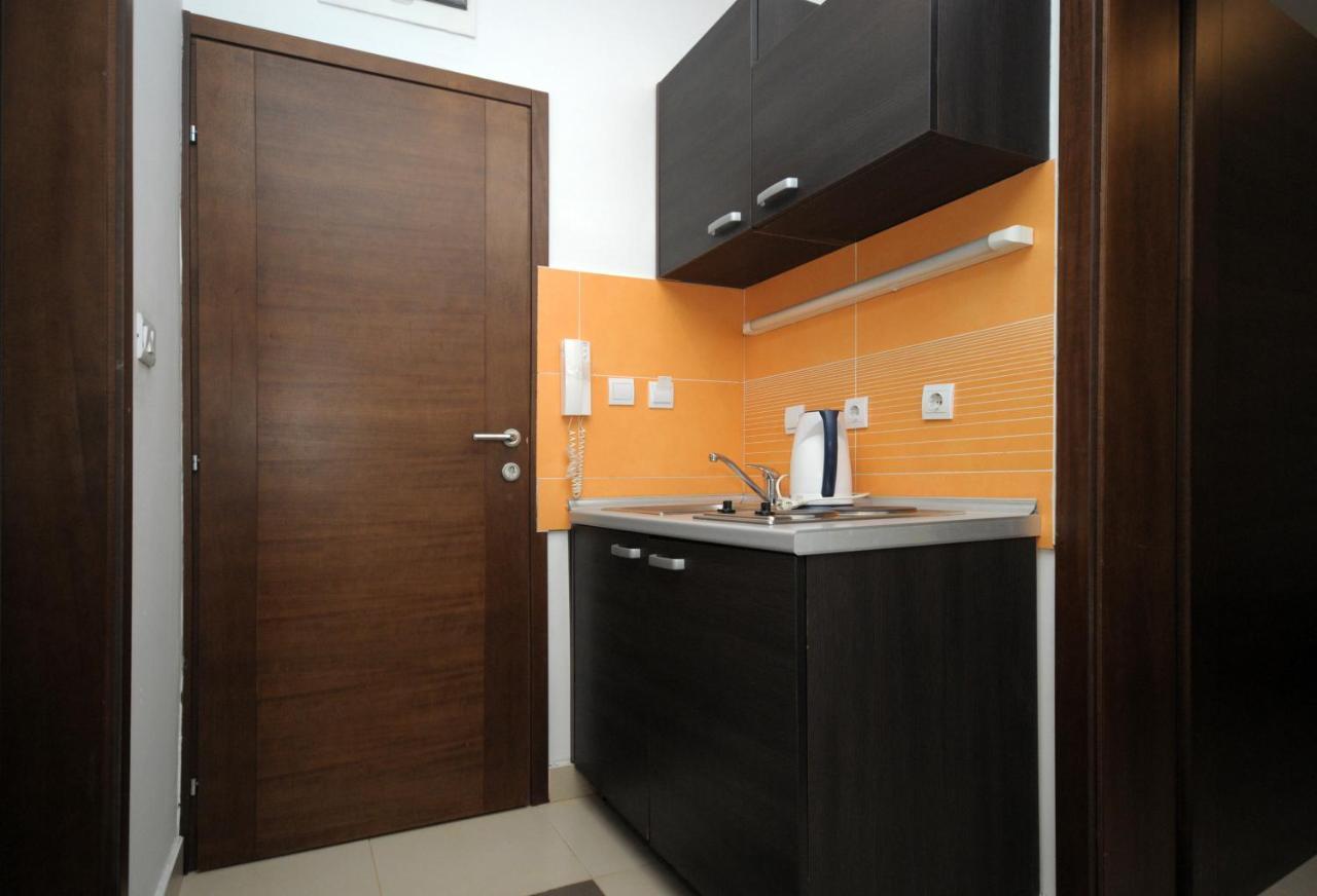 Apartments Anita Будва Стая снимка