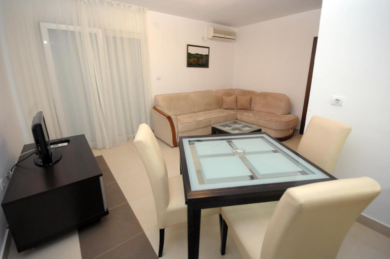 Apartments Anita Будва Стая снимка