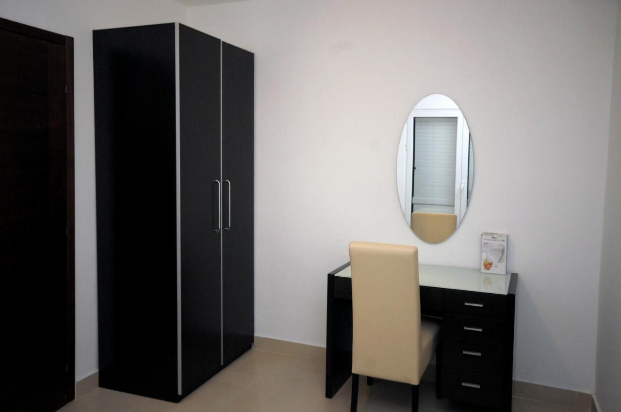 Apartments Anita Будва Екстериор снимка