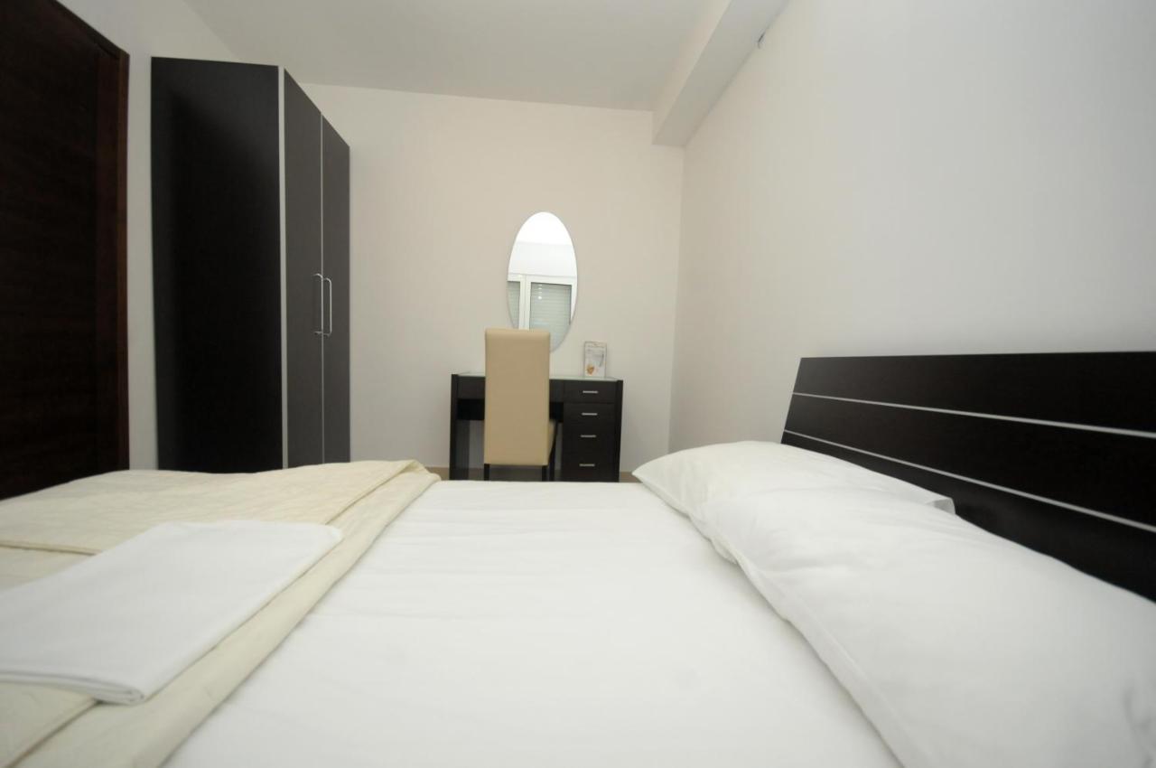Apartments Anita Будва Екстериор снимка