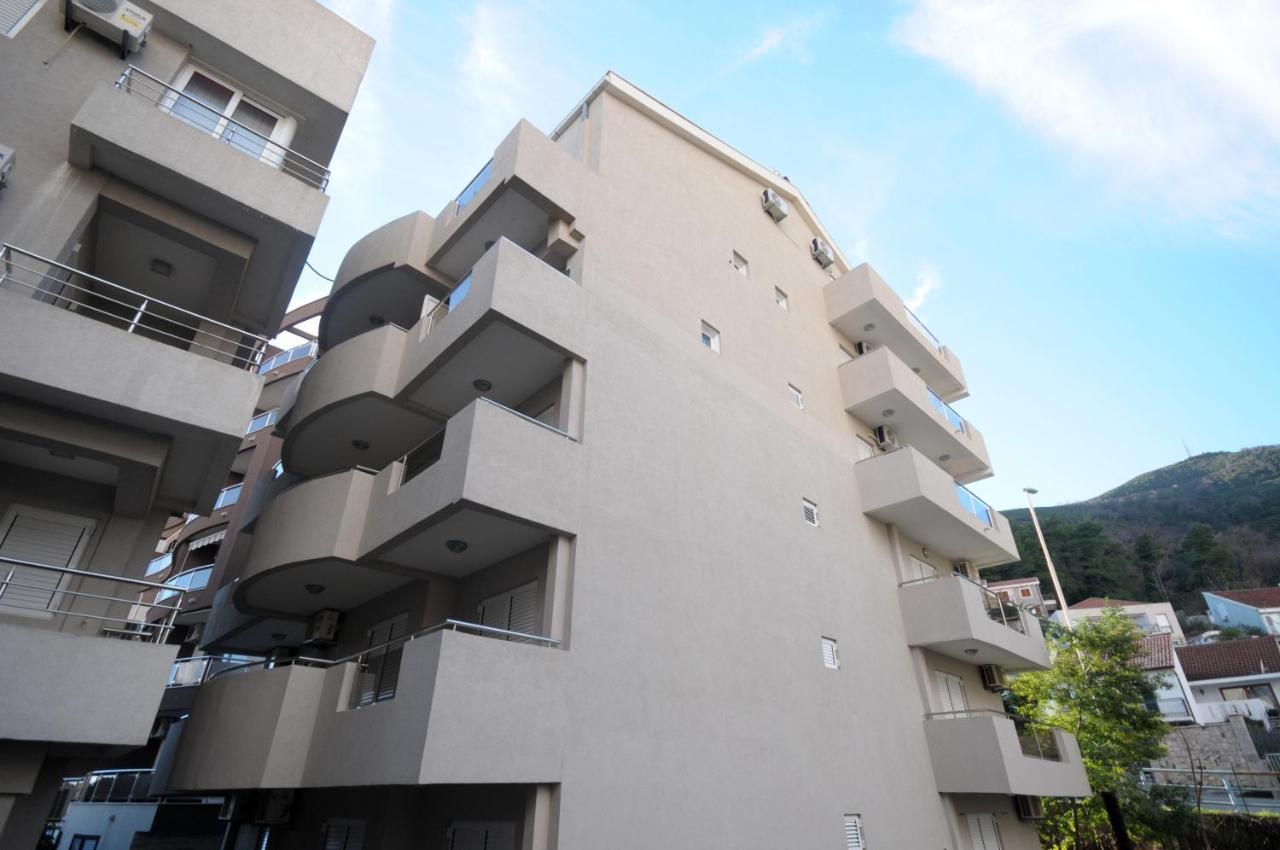 Apartments Anita Будва Екстериор снимка
